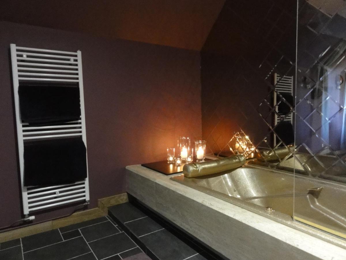 Bed and Breakfast Le Manoir Des Tuileries Rouffilhac Екстер'єр фото